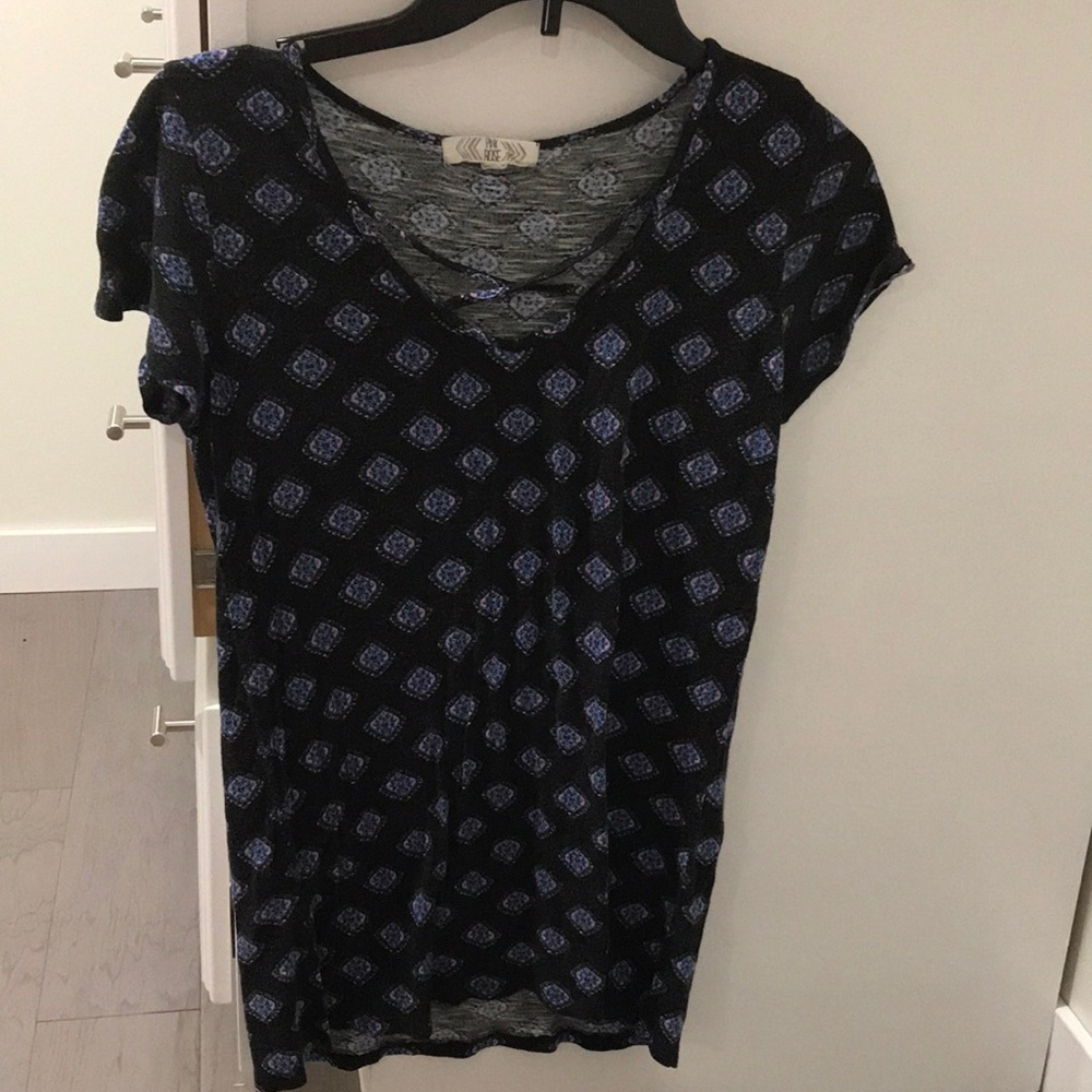 Women’s shirt